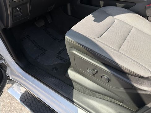Used 2023 RAM 1500 Big Horn AWD/4WD image 15