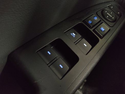 Used 2017 Hyundai Elantra Limited w/ Limited Ultimate Package 05 image 27