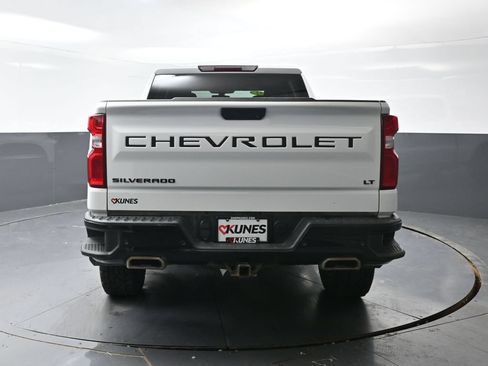 Used 2022 Chevrolet Silverado 1500 LT Trail Boss w/ Safety Package AWD/4WD image 11