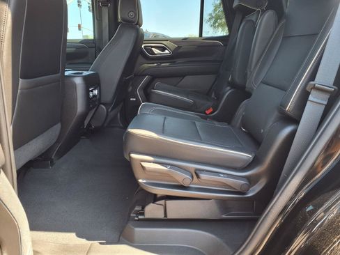 Used 2021 GMC Yukon SLT w/ SLT Luxury Plus Package AWD/4WD image 16