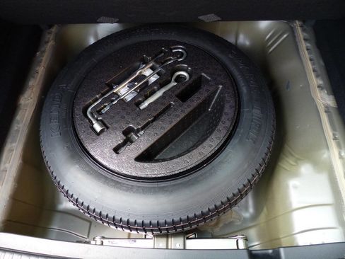 Used 2021 Honda HR-V LX image 35