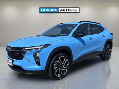 Used 2024 Chevrolet Trax RS w/ Driver Confidence Package image 1