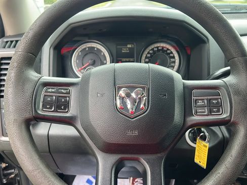 Used 2017 RAM 2500 Tradesman w/ Chrome Appearance Group AWD/4WD image 24