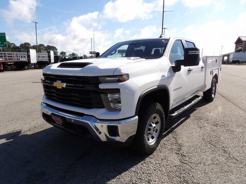 Used 2025 Chevrolet Silverado 3500 W/T w/ WT/CX Safety Package AWD/4WD image 71