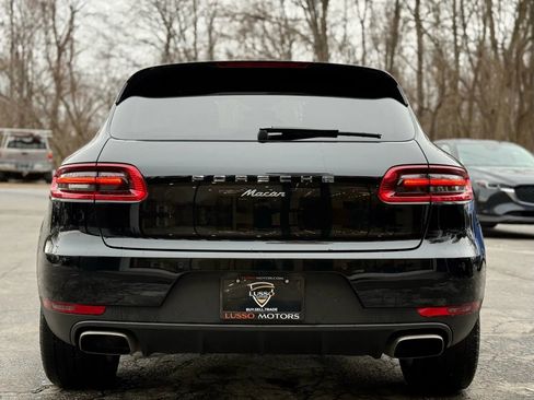 Used 2018 Porsche Macan Sport Edition image 4