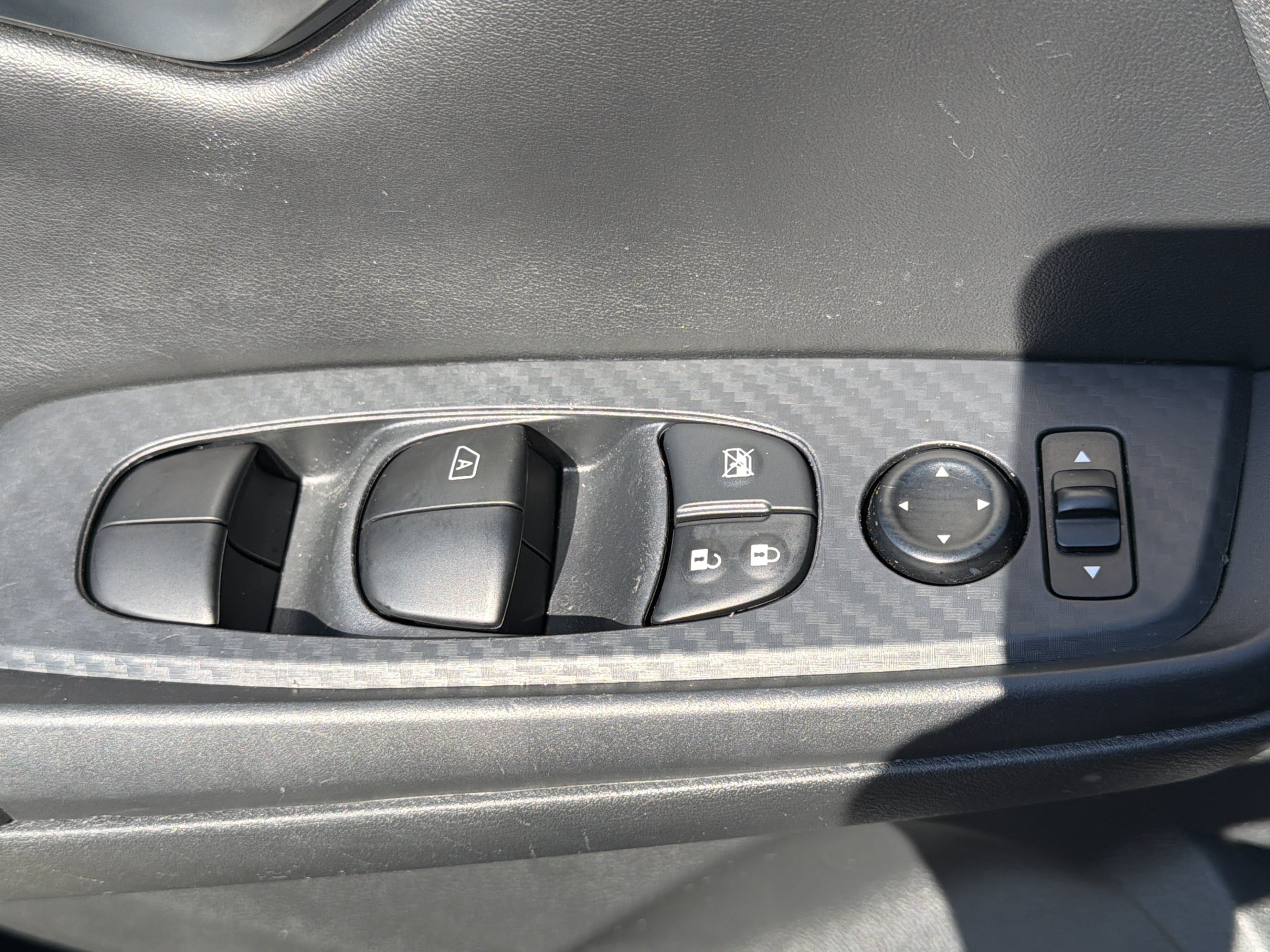 Used 2021 Nissan Sentra S w/ Electronics Package FWD image 24