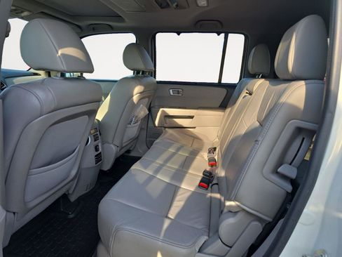 Used 2015 Honda Pilot Touring image 19