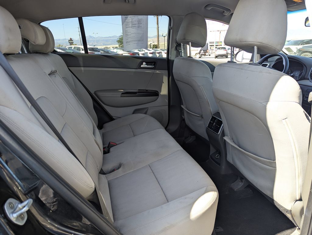 Used 2017 Kia Sportage LX FWD image 30