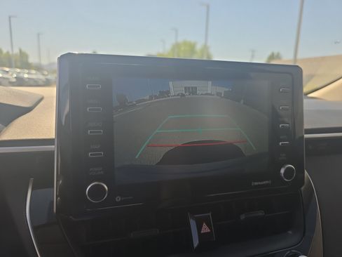 Used 2021 Toyota Corolla LE FWD image 29