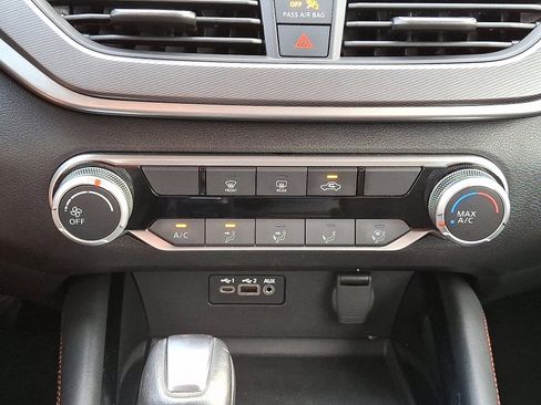 Used 2024 Nissan Altima 2.5 SR image 15