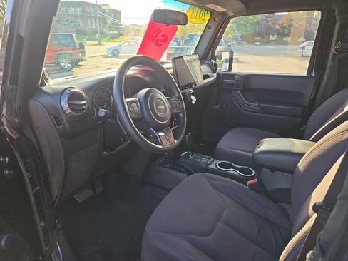 Used 2013 Jeep Wrangler Sport AWD/4WD image 14
