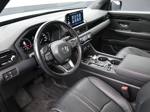 Certified 2023 Honda Pilot TrailSport image 27