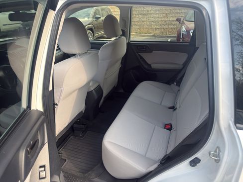 Used 2016 Subaru Forester 2.5i Premium w/ All-Weather Package image 8