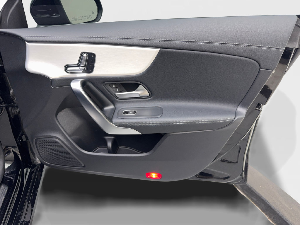 Used 2025 Mercedes-Benz CLA 250 image 47