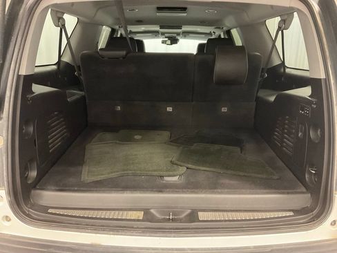 Used 2016 Chevrolet Suburban LT w/ LT Signature Package AWD/4WD image 7