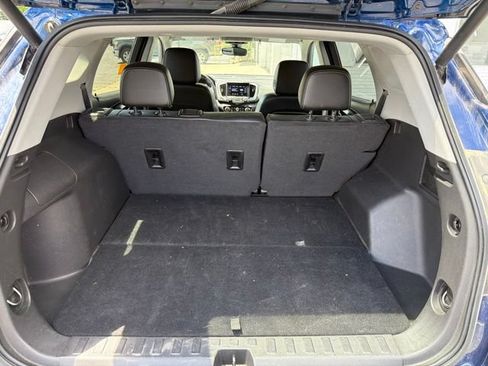 Certified 2023 GMC Terrain SLT FWD image 10