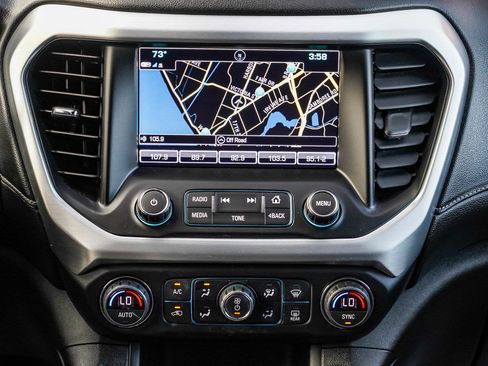 Used 2019 GMC Acadia SLT image 17