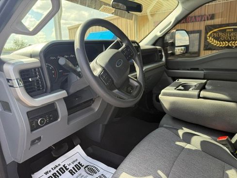Used 2024 Ford F250 XL w/ STX Appearance Package AWD/4WD image 12