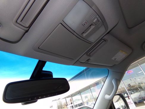 Used 2015 INFINITI QX80 4WD w/ Driver's Assistance Package image 60