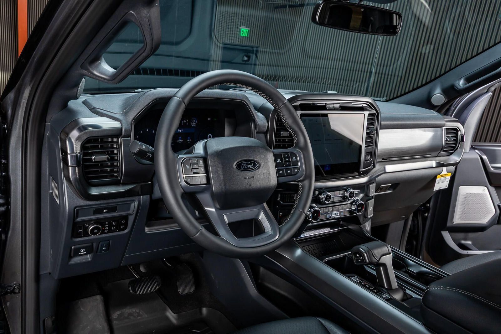 Used 2026 Ford F150 Lariat w/ Equipment Group 502A High AWD/4WD image 17