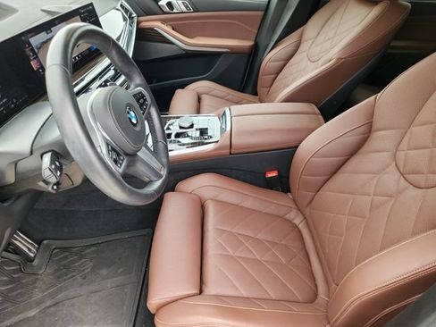 Used 2025 BMW X5 sDrive40i w/ M Sport Package RWD image 12