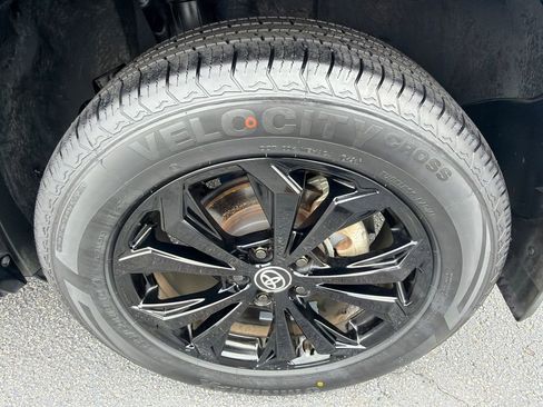 Used 2022 Toyota RAV4 XSE AWD/4WD image 20