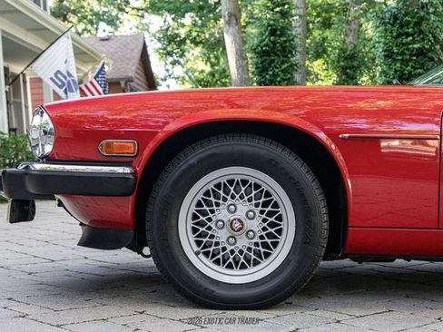 Used 1991 Jaguar XJS V12 Convertible RWD image 4