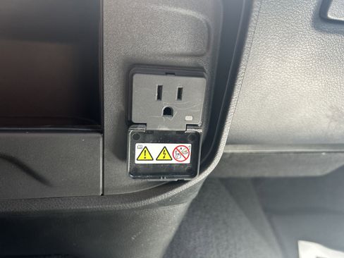 New 2025 RAM 2500 Tradesman image 17