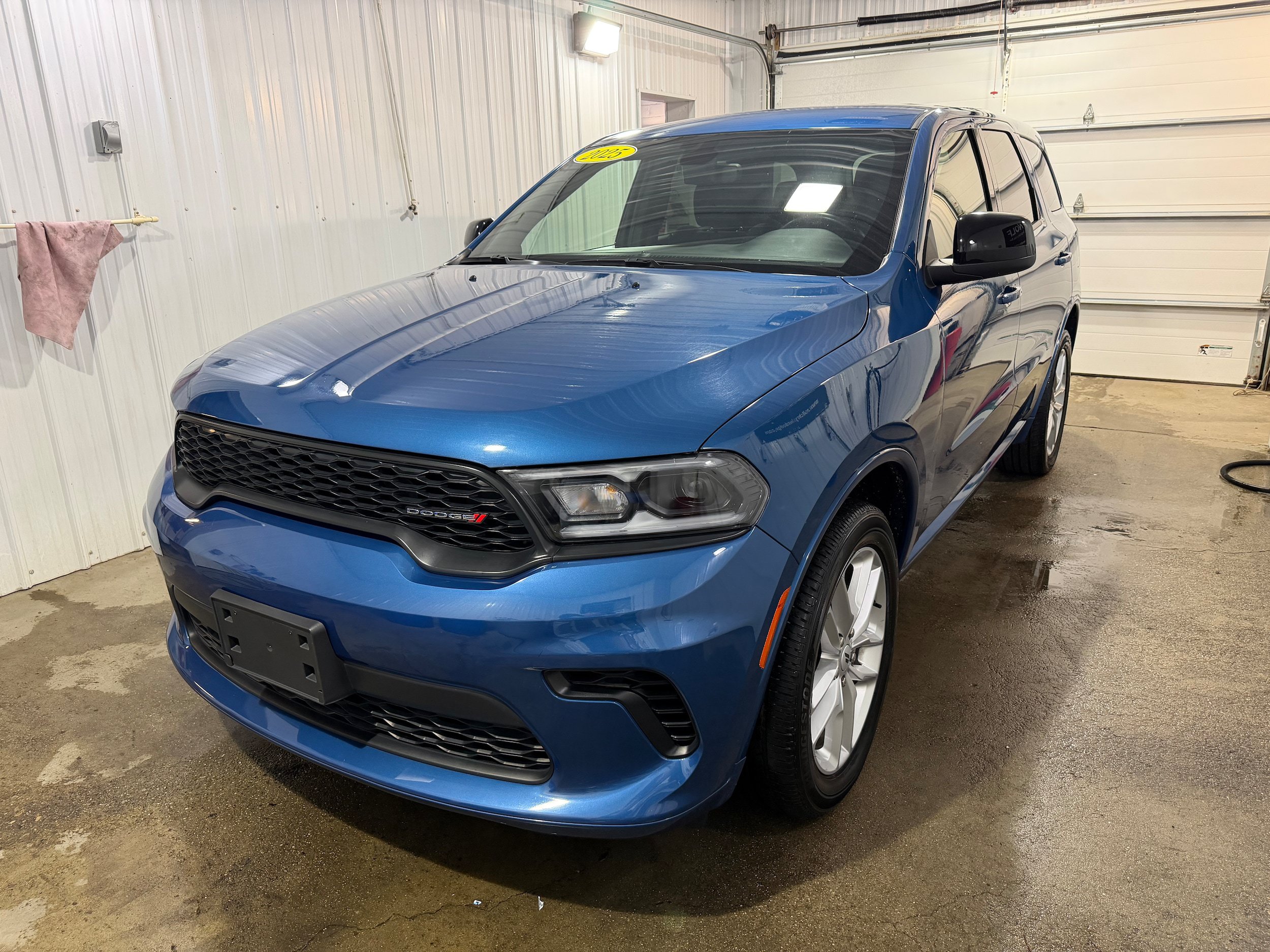Used 2025 Dodge Durango GT AWD/4WD image 4
