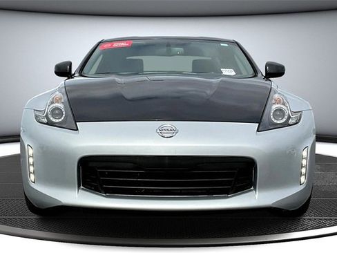 Certified 2020 Nissan 370Z Sport image 2