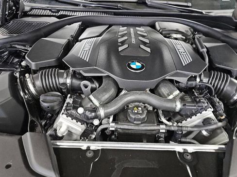 Used 2023 BMW M550i xDrive M550i xDrive w/ Executive Package image 16