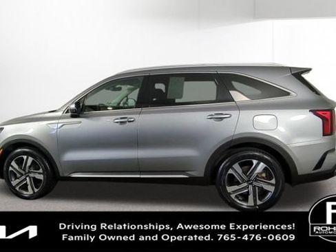 Used 2023 Kia Sorento EX AWD/4WD image 6
