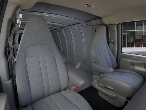 New 2025 GMC Savana 2500 Extended w/ Driver Convenience Package image 16