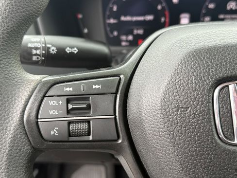 Certified 2023 Honda Accord EX image 17