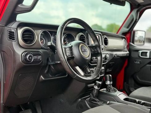 Used 2018 Jeep Wrangler Unlimited Sport S AWD/4WD image 5