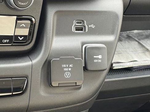 Used 2024 RAM ProMaster 3500 w/ Power Group image 22