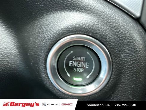 Used 2021 GMC Sierra 1500 Elevation w/ Preferred Package image 19