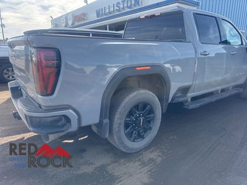 Used 2024 GMC Sierra 2500 AT4 AWD/4WD image 21