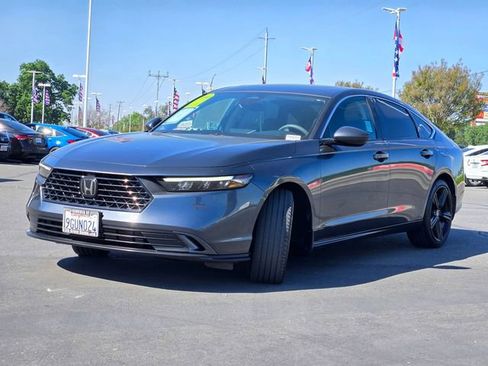 Used 2023 Honda Accord EX image 8