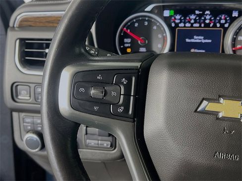 Used 2021 Chevrolet Tahoe Premier w/ Premium Package image 16