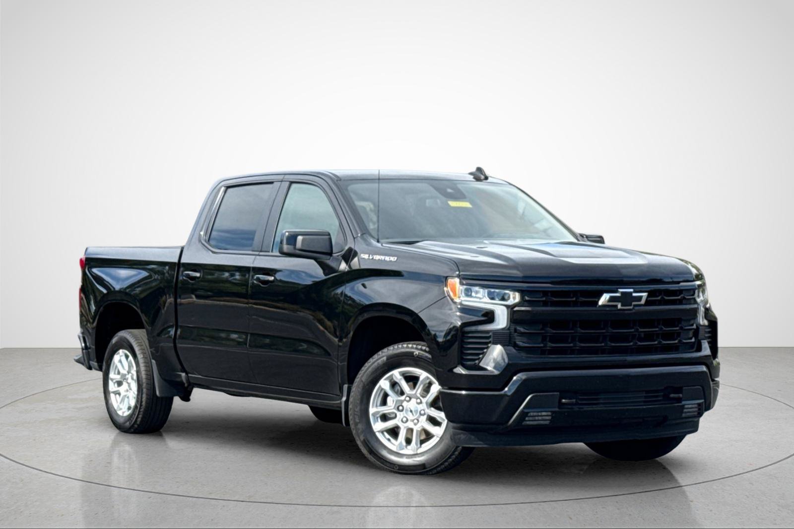 Used 2026 Chevrolet Silverado 1500 RST RWD image 2