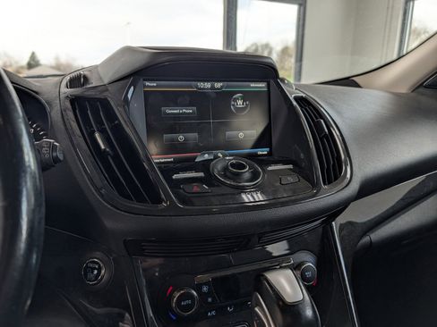 Used 2015 Ford Escape Titanium image 17