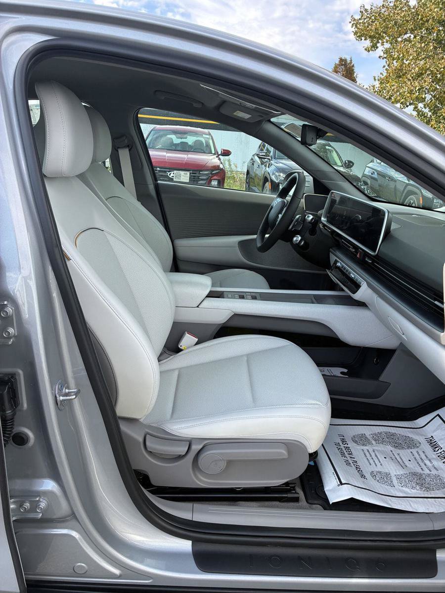 New 2024 Hyundai Ioniq 6 SEL AWD/4WD image 14