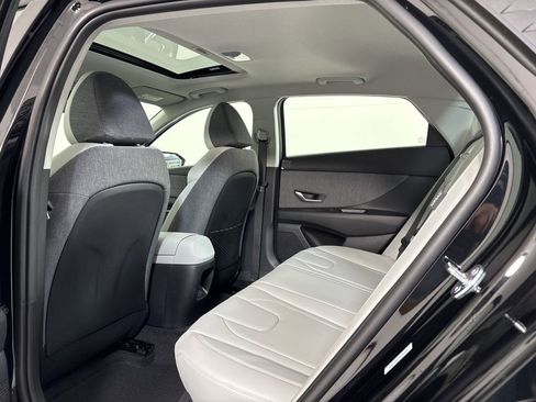 New 2026 Hyundai Elantra Limited image 17