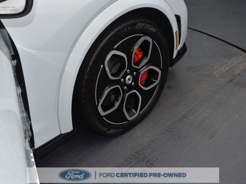 Certified 2022 Ford Mustang Mach-E GT image 14