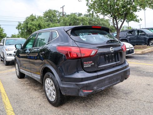 Used 2019 Nissan Rogue Sport S FWD image 11