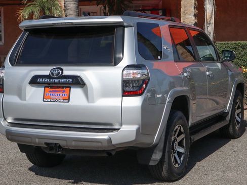Used 2022 Toyota 4Runner TRD Off-Road Premium AWD/4WD image 9