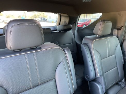 New 2026 Chevrolet Traverse High Country w/ LPO, Floor Liner Package FWD image 29