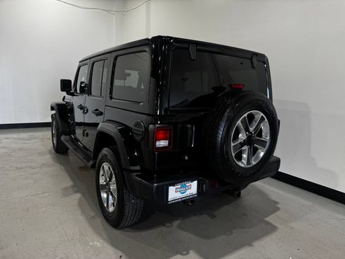 Used 2019 Jeep Wrangler Unlimited Sahara w/ Uconnect 4C Nav & Sound Group AWD/4WD image 39