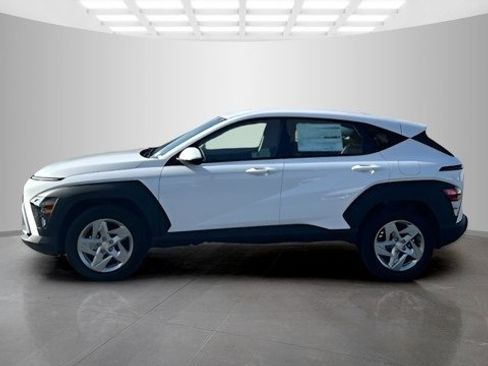 New 2026 Hyundai Kona SE image 2